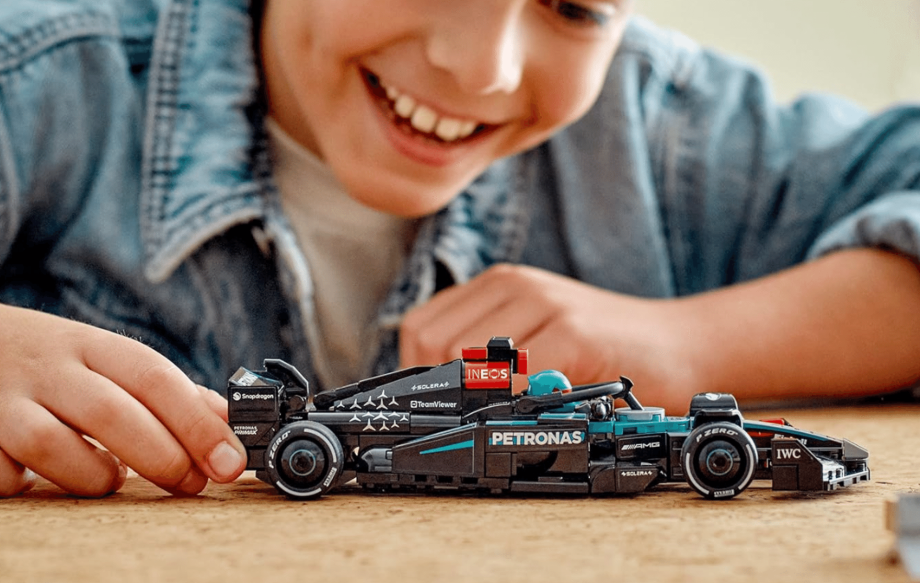 Show your love for your favourite team with these Lego F1 team sets