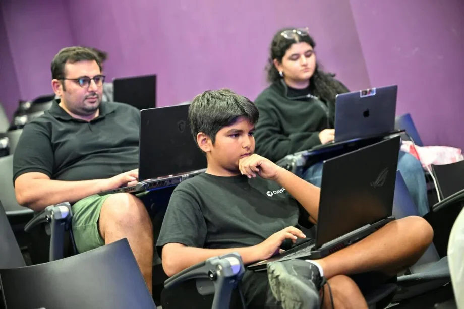Singapore hosts region’s largest AI hackathon