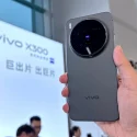 First looks: Vivo X300 and X300 Pro zoom in on 200MP photography