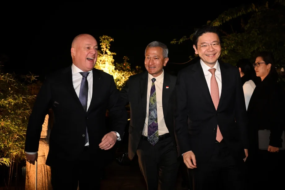 PM Wong hosted to dinner by New Zealand PM on sidelines of Apec meeting PM Wong hosted to dinner by New Zealand PM on sidelines of Apec meeting
