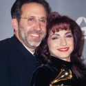 Gloria Estefan’s “Raíces” Is a Musical Tribute to Her Family