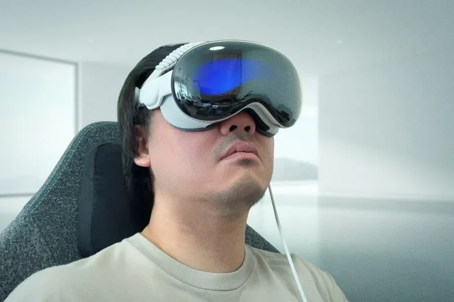 Apple has improved the Vision Pro, but its days could be numbered