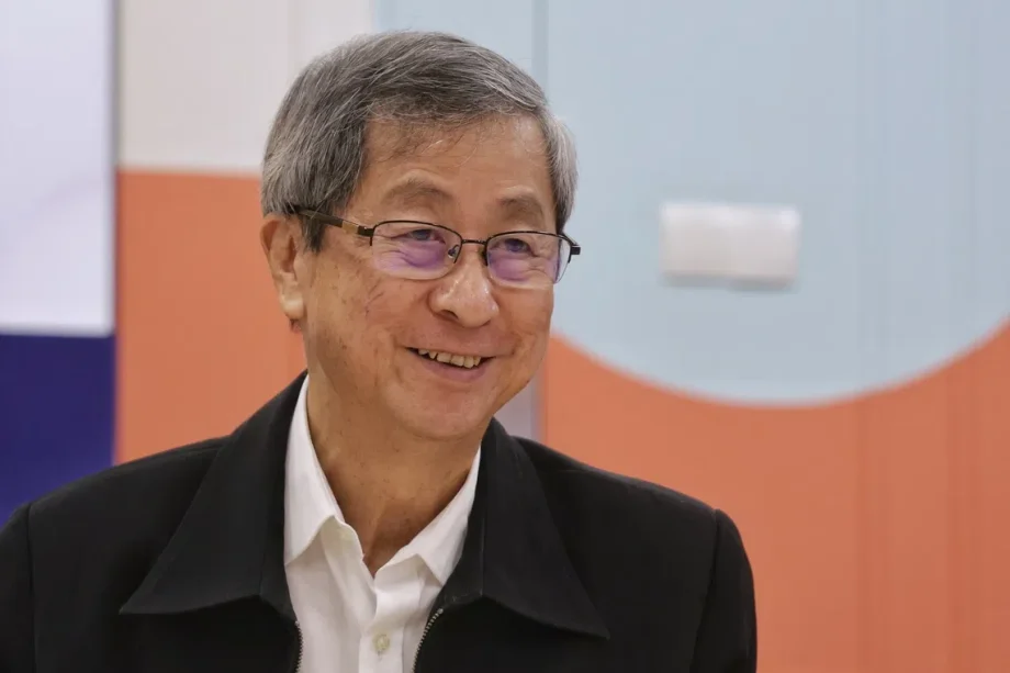Lim Boon Heng expected to retire as NTUC chairman Lim Boon Heng expected to retire as NTUC chairman