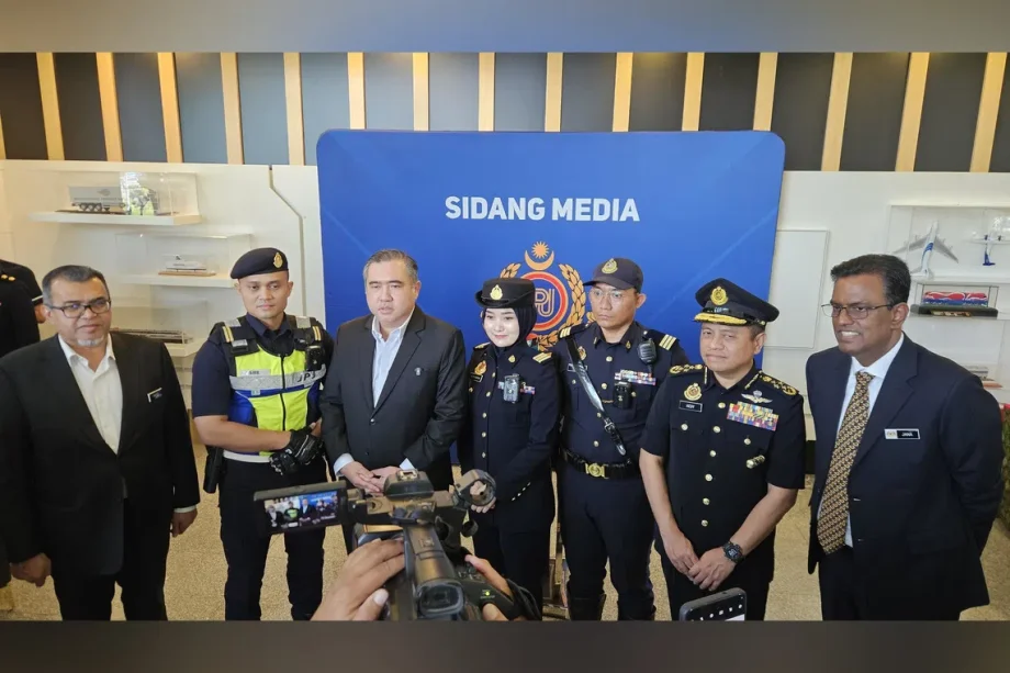 Operator of express bus that crashed in Malaysia will be held accountable: Transport Minister