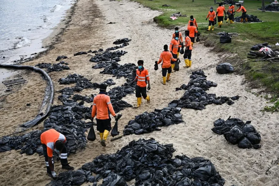 Oil spill: .5M compensation claims filed