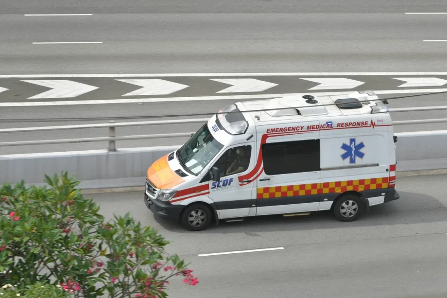 Only 2 in 5 in S’pore know to call an ambulance when someone is having a stroke: Study