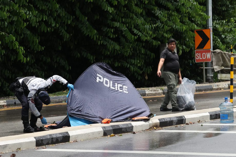 Motorcyclist dies in accident on Eng Neo Avenue in Bukit Timah