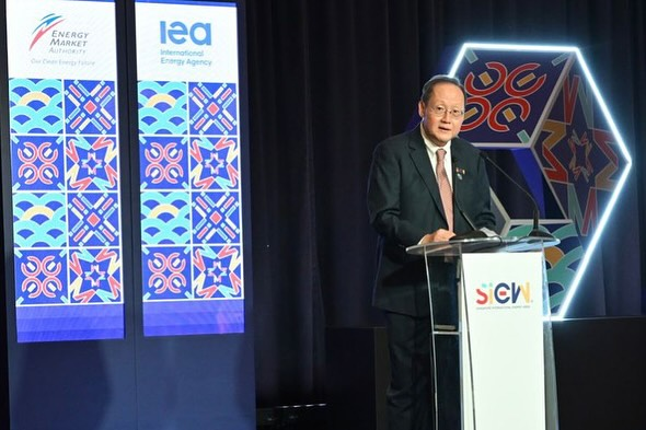 SINGAPORE STRENGTHENS GLOBAL ENERGY PARTNERSHIPS AT SIEW 2025 SINGAPORE STRENGTHENS GLOBAL ENERGY PARTNERSHIPS AT SIEW 2025