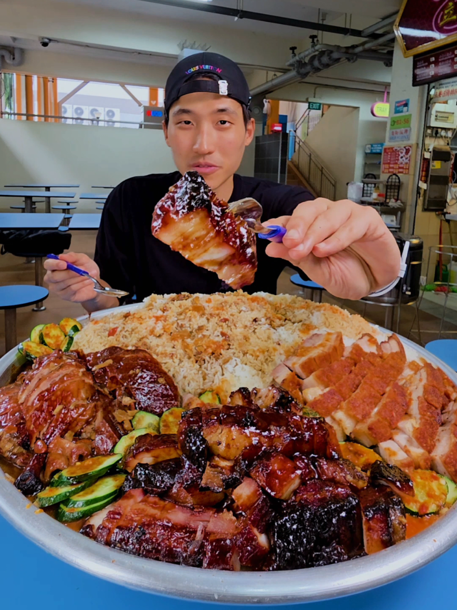 @zermattneo 7KG Charsiu Rice Challenge! You guys were right, this place is easil…