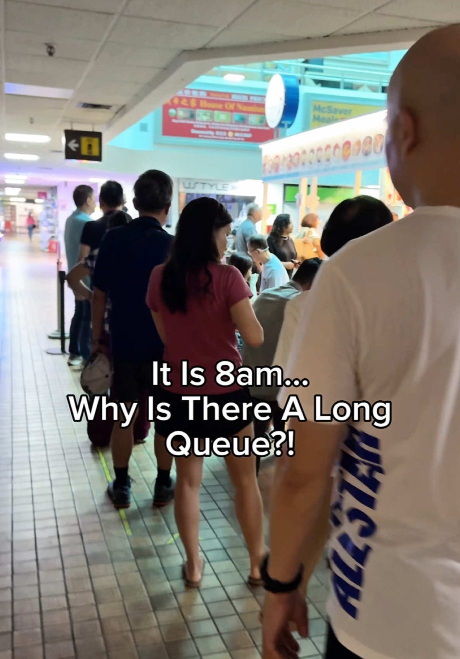 @mymumsflavour It is 8am in the morning, and already there is a long queue at th… @mymumsflavour It is 8am in the morning, and already there is a long queue at th…