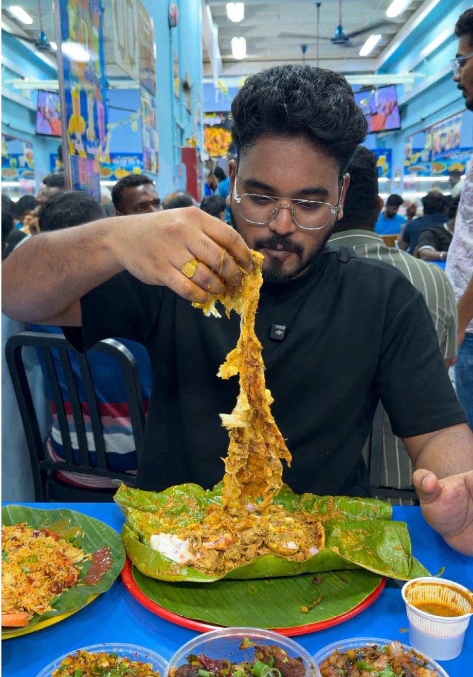 @nalla_iruku Kizhi Parotta with Mutton Spare Parts#tiktokviral  . @saaralrestaur…