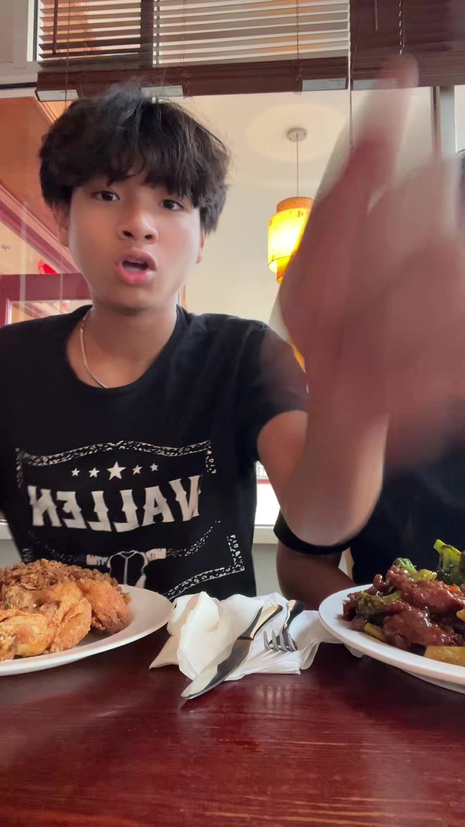@asianmaster6 Singaporean Food time with @Ken88 mukbang  …