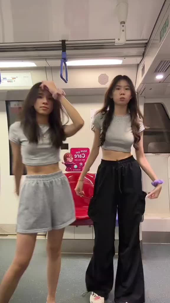 People On TikTok People On TikTok