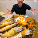 @zermattneo 9KG of Japanese curry rice at 11:30 PM? For those living in the nort…