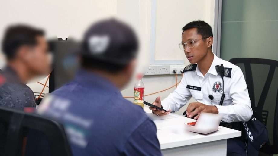 Over S9,000 in outstanding fines recovered from 241 foreign motorists in three-day operation Over S9,000 in outstanding fines recovered from 241 foreign motorists in three-day operation