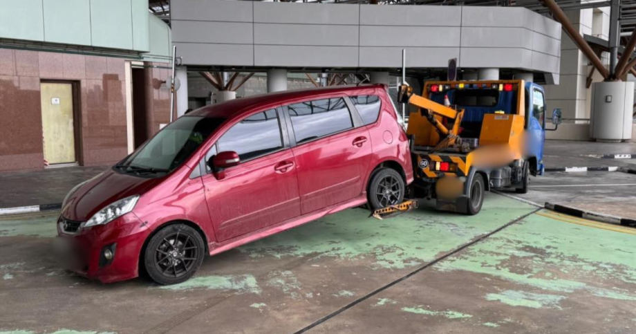 15 drivers caught providing illegal cross-border ride-hailing services: LTA, Singapore News