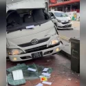Drivers taken to hospital after accident involving lorry, car in Jalan Besar