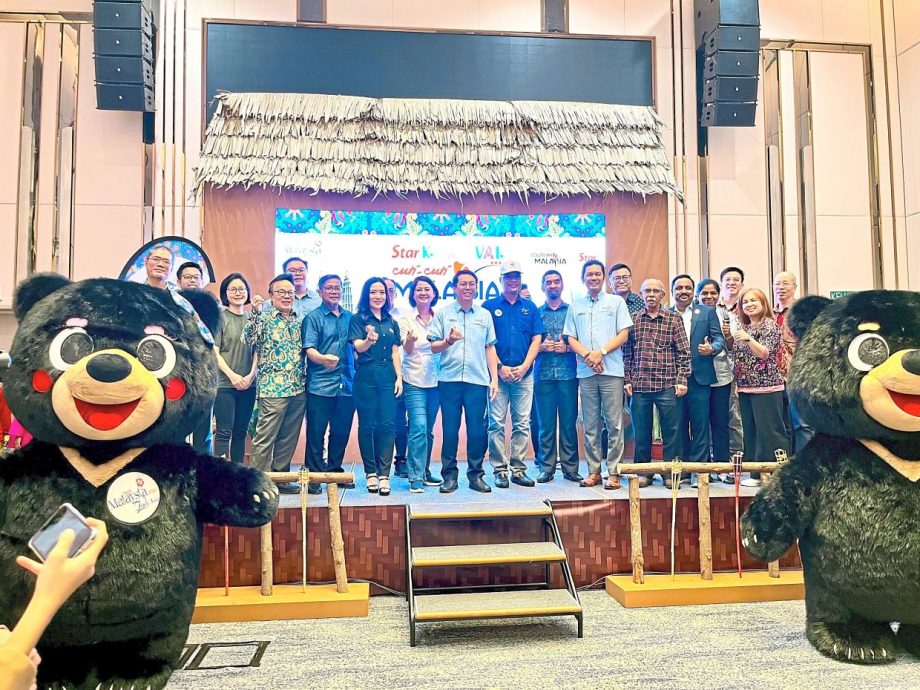 Drawing more S’pore tourists | The Star