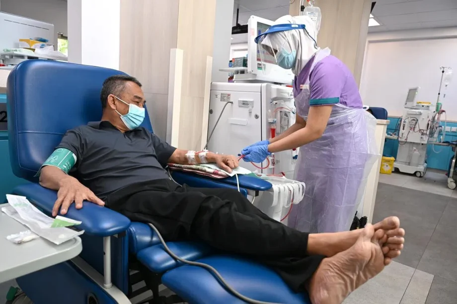 How kidney dialysis takes a toll on one patient’s life and work