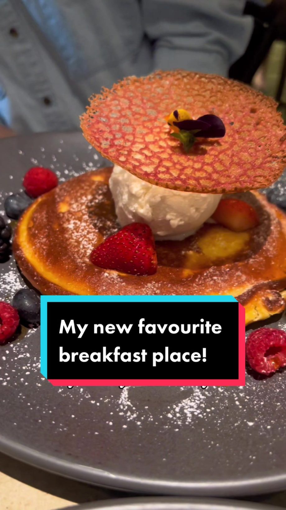 @angelorangelor This has to be my new favourite breakfast place in Singapore! #b…