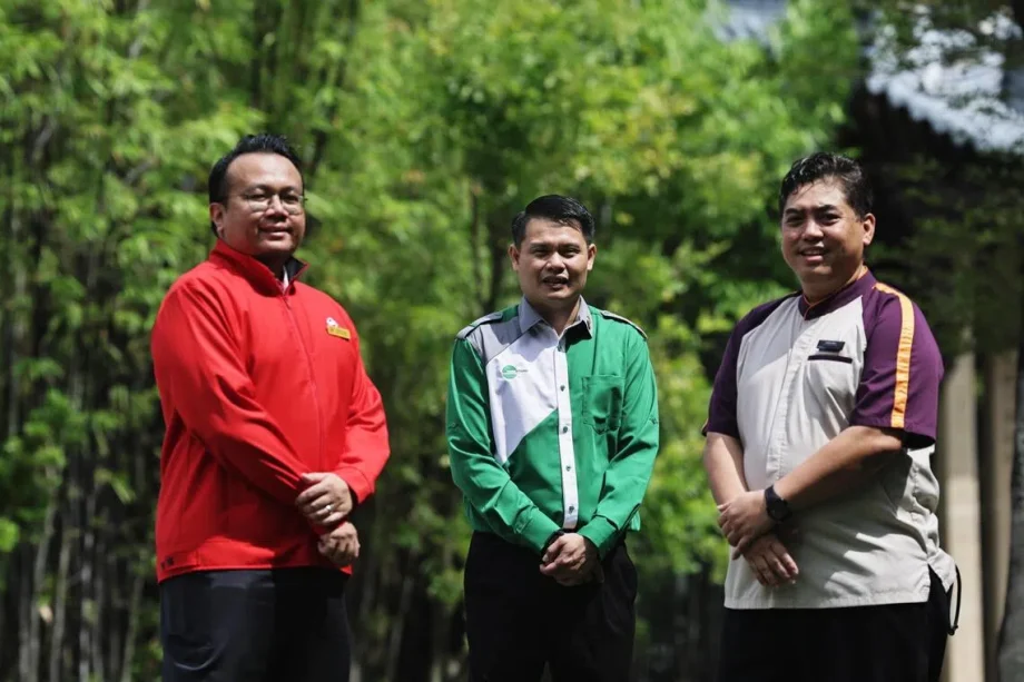 Bus driver among winners of Transport Gold Awards Bus driver among winners of Transport Gold Awards