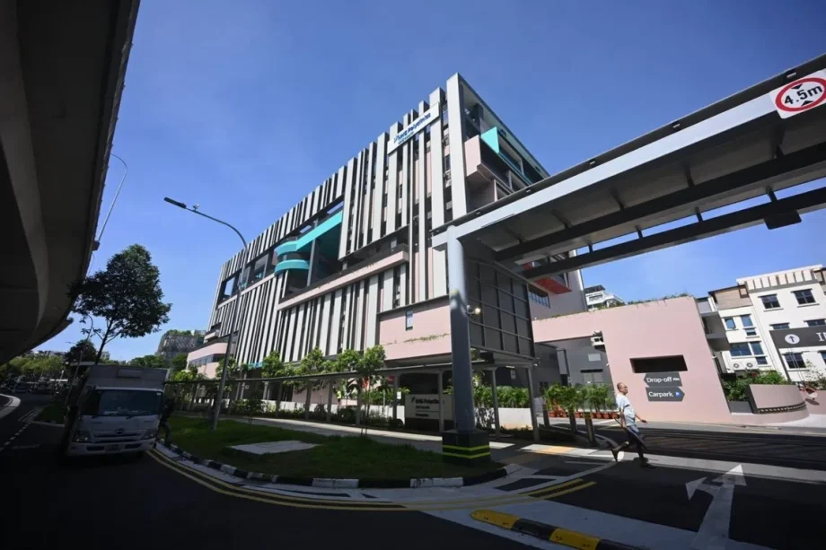 Singapore’s largest polyclinic opens near Serangoon MRT station Singapore’s largest polyclinic opens near Serangoon MRT station