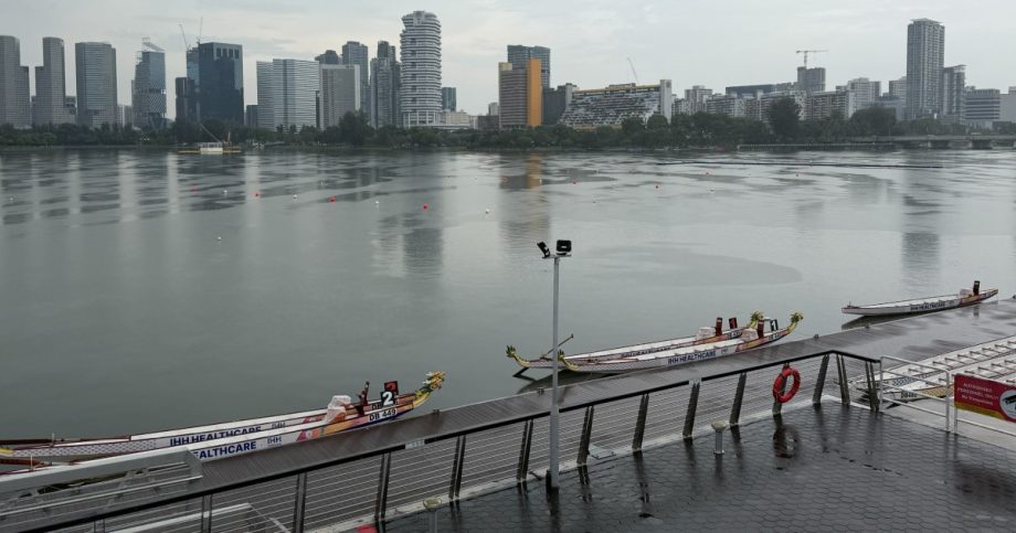 Member of HDB dragon boat team dies after race at Water Sports Centre in Kallang, Singapore News