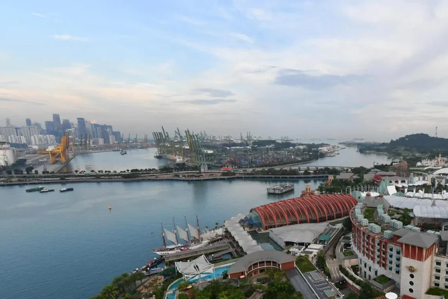 Pulau Brani people-mover system under study Pulau Brani people-mover system under study