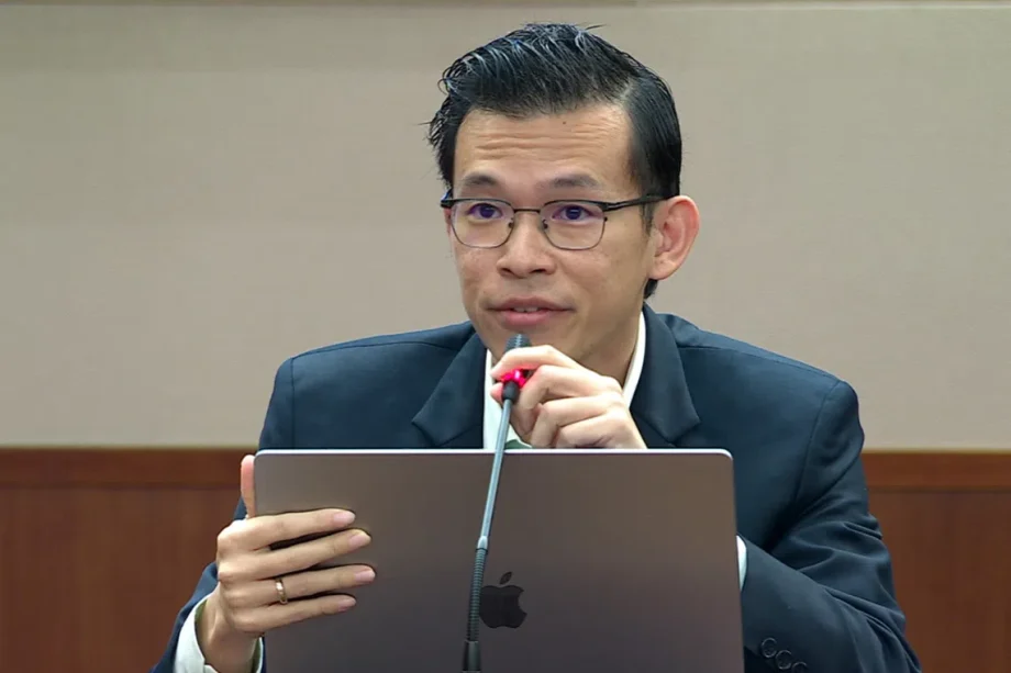 Kenneth Tiong apologises to Chee Hong Tat over ‘stupid question’ comment in Parliament