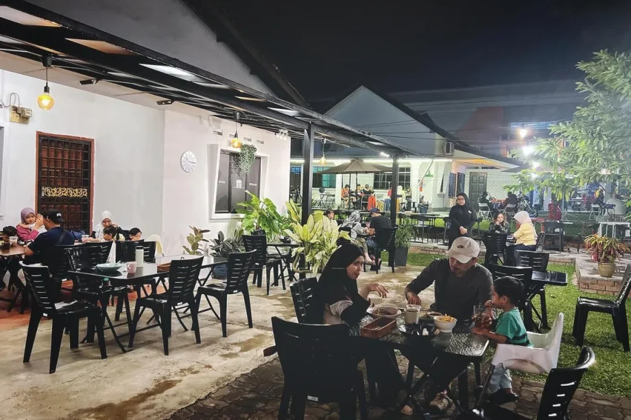 JB’s Kampung Melayu Majidee fights redevelopment with cafes