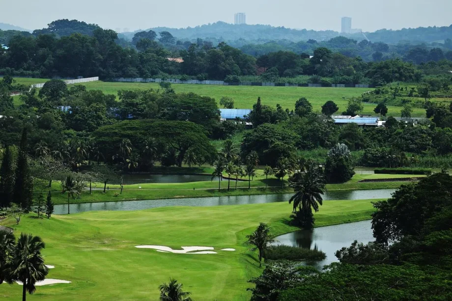 Warren Golf & Country Club temporarily closes 3 F&B eateries due to ‘manpower challenges’