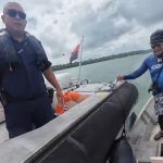 ‘Wives let you fish?’ Singapore coast guard jokes with Malaysian anglers who drifted into local waters, Singapore News