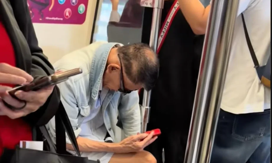 ‘Music must be loud then nice’: Elderly MRT commuter allegedly refuses to lower volume ‘Music must be loud then nice’: Elderly MRT commuter allegedly refuses to lower volume