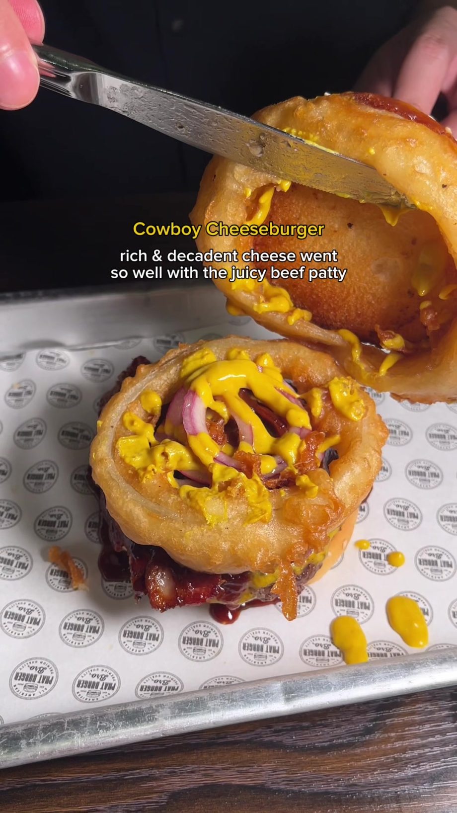 @gladystsq If you’re a cheeseburger lover you should definitely check out Phat B… @gladystsq If you’re a cheeseburger lover you should definitely check out Phat B…