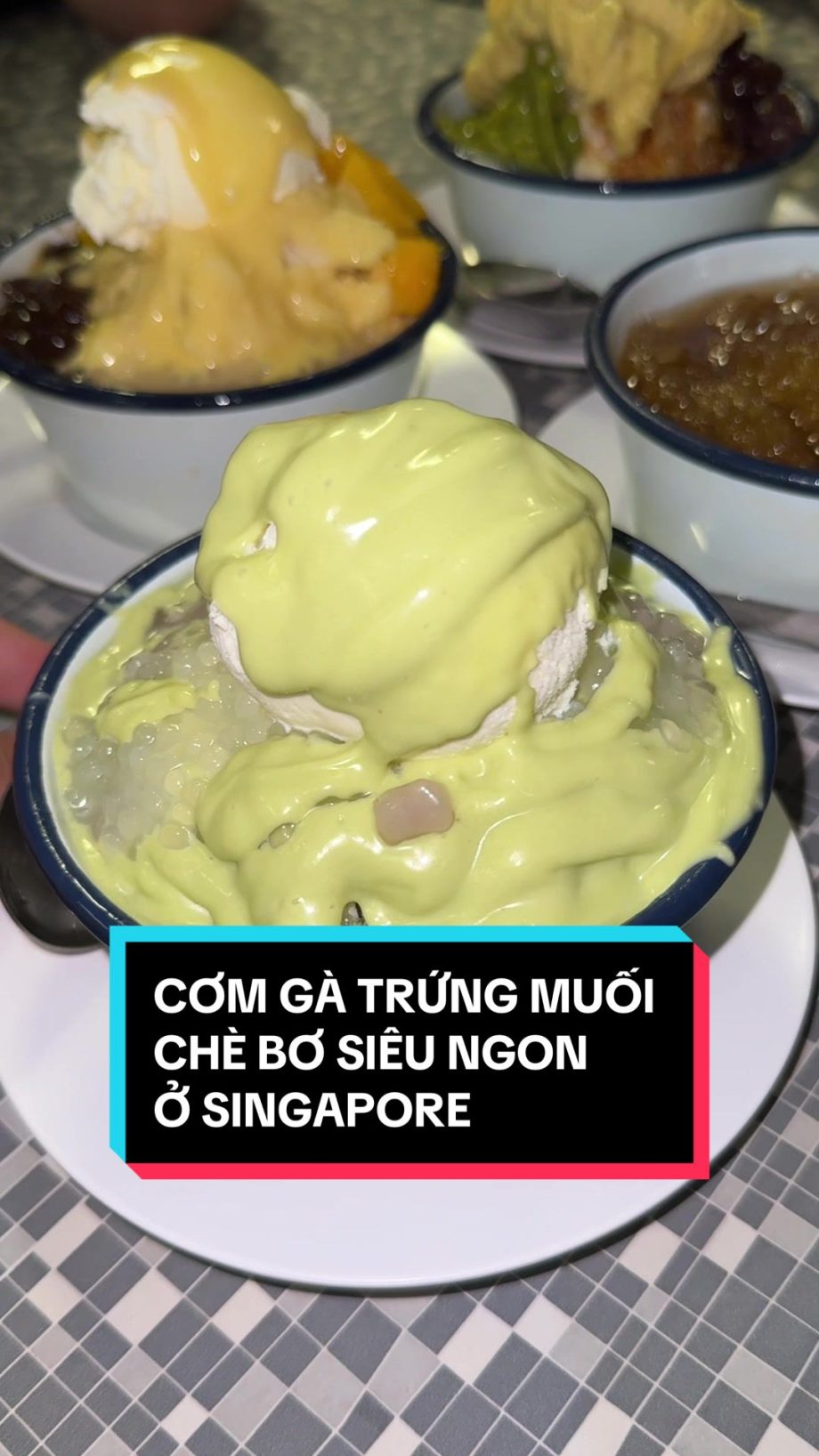 @tuilasapne Cơm gà trứng muối và chè bơ siêu ngon ở Singapore !  #learnontiktok …