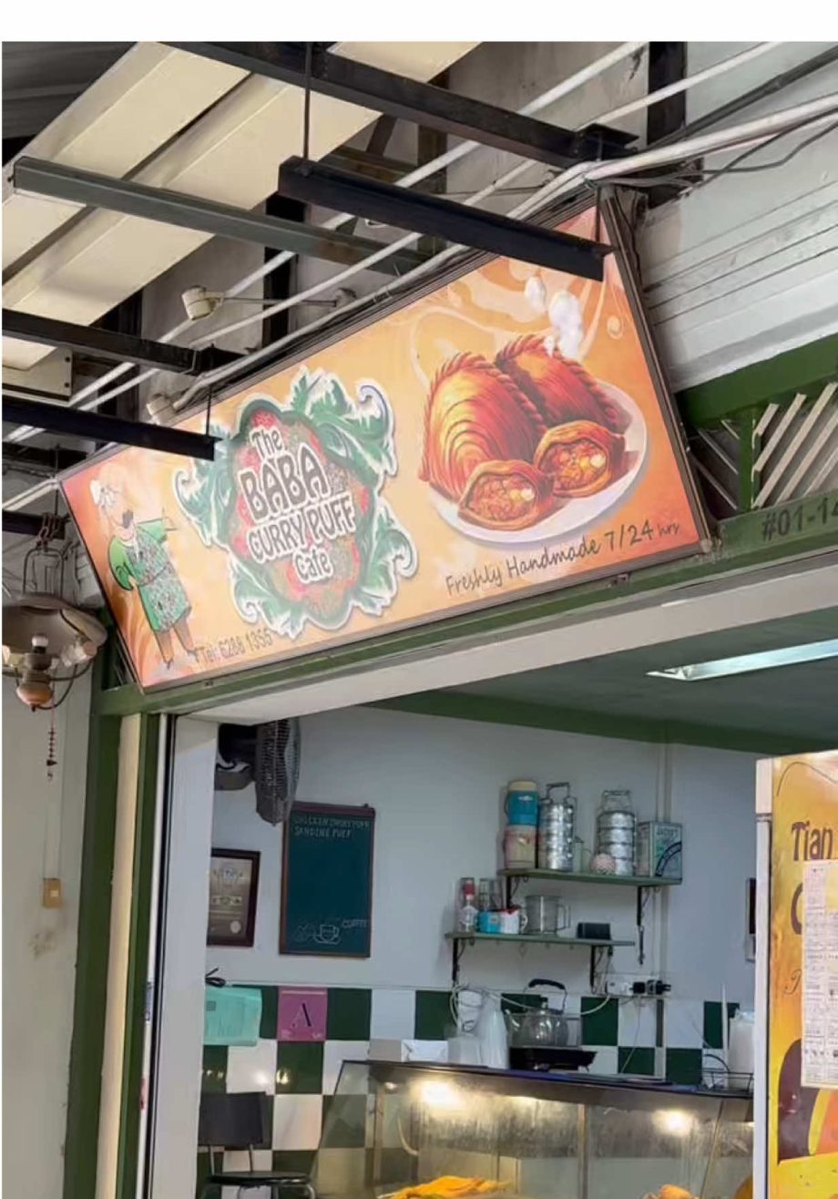 @fattycomcom Handmade curry puff with love, flaky crust and rich filling say it …