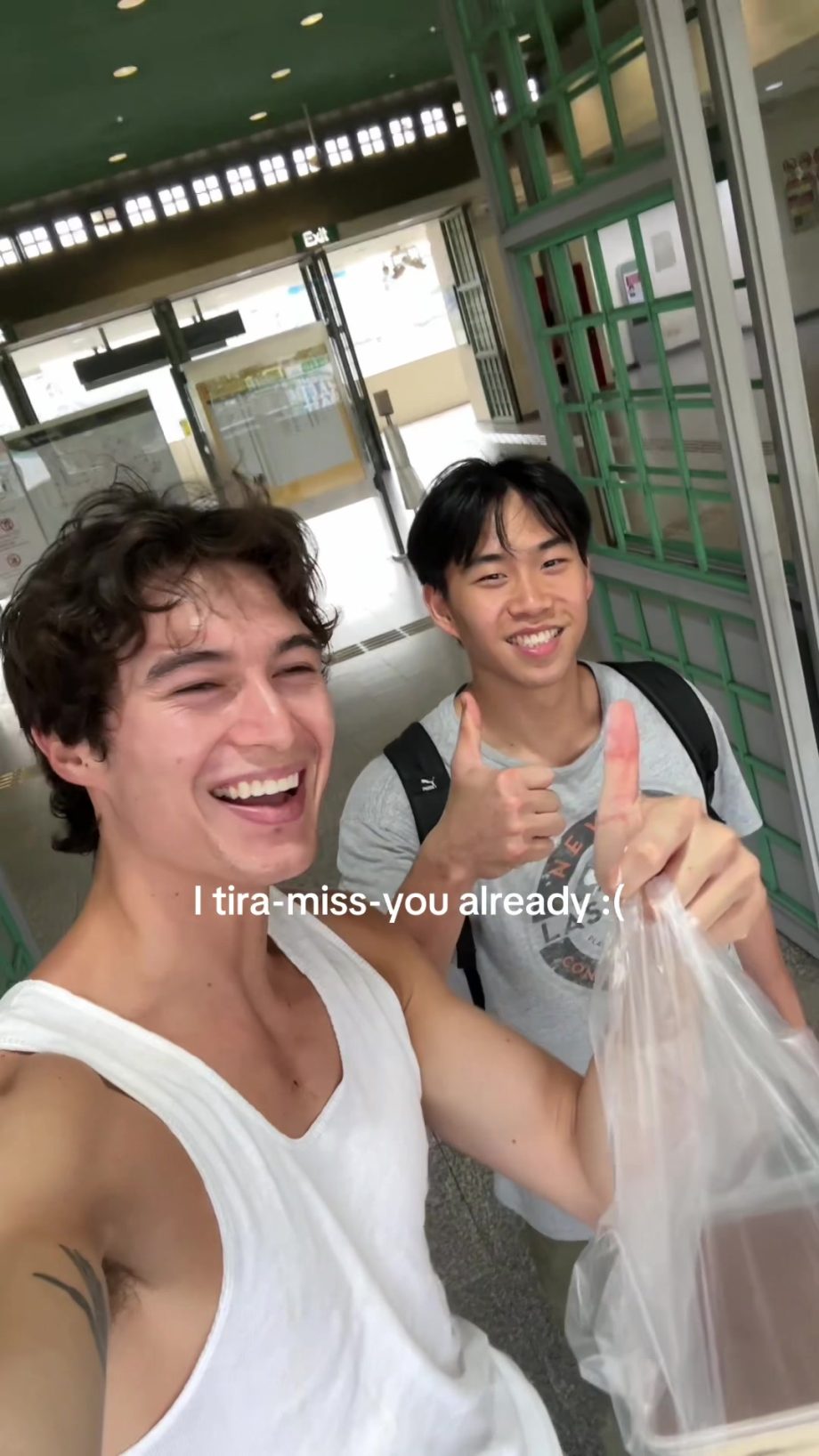 @arlenlim9 @Sakamoto’s Bakery is slept on, help support a small business and ord…