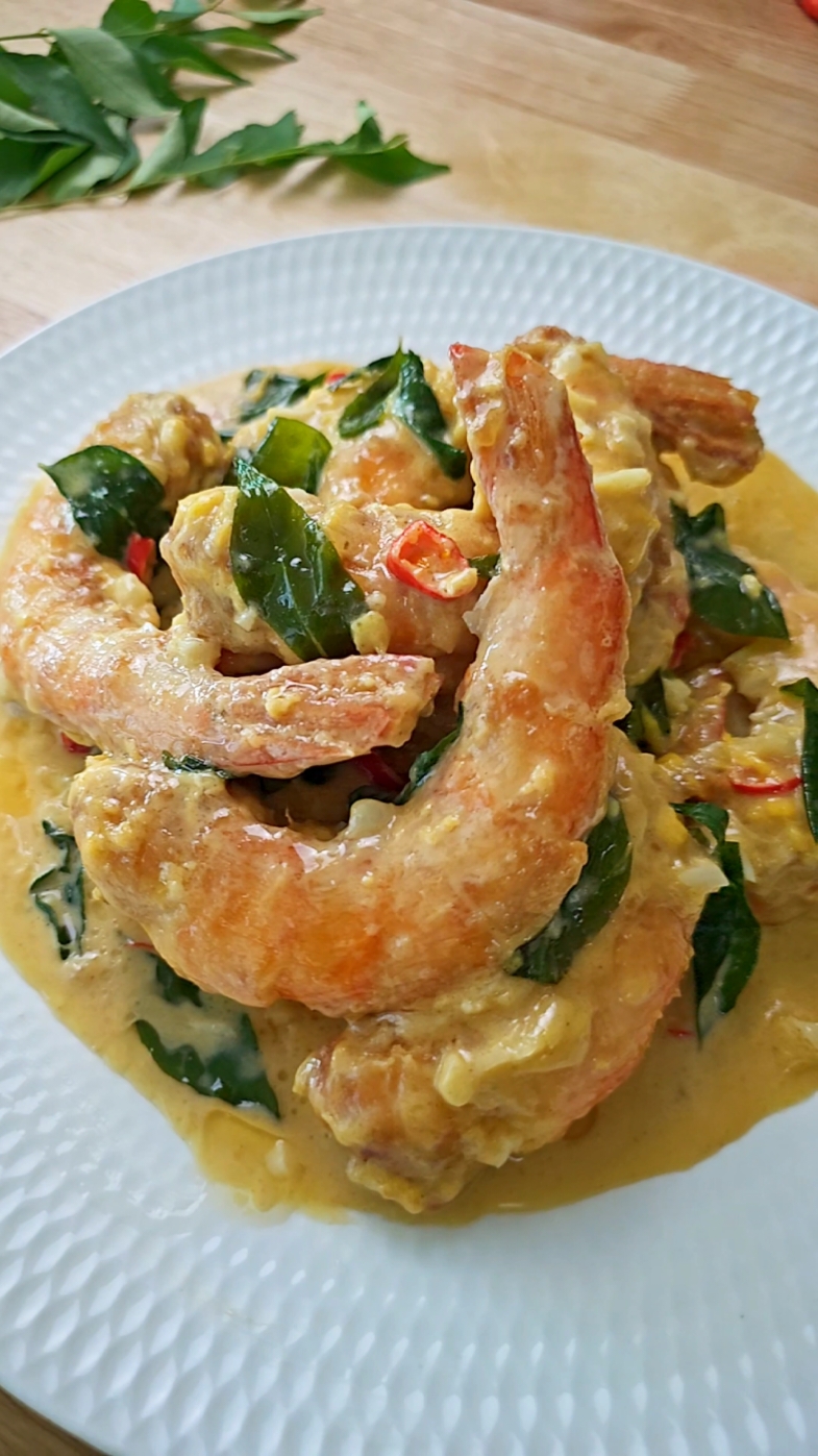 @monseasykitchen Creamy Singapore Butter Prawns Recipe! Easy homemade 20 min rec… @monseasykitchen Creamy Singapore Butter Prawns Recipe! Easy homemade 20 min rec…