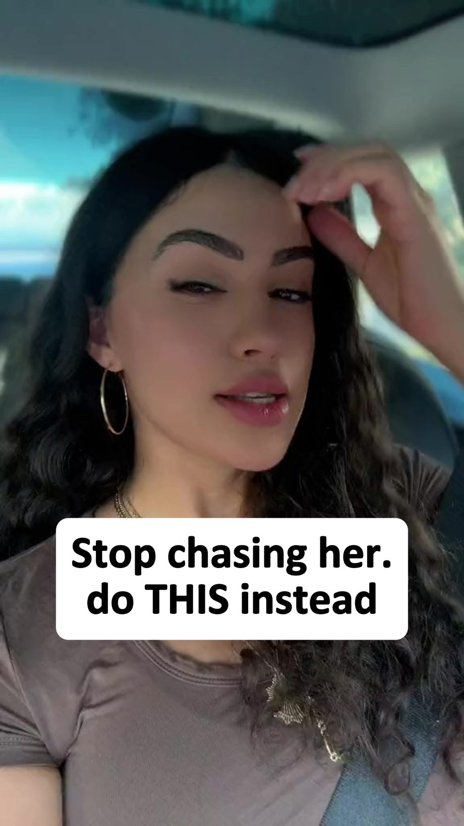 @datingwithelsa Most men think chasing shows interest. It actually kills attract…