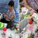 Woman buys from elderly pasar malam vendor with no customers: ‘Can’t stand seeing them sad’