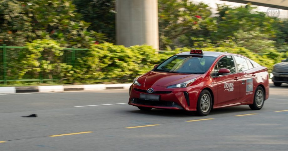 LTA grants full licences to ride-hailing operators Geolah and Trans-Cab, Singapore News