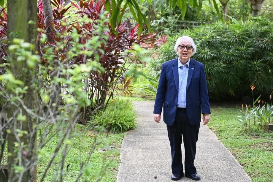 Tommy Koh’s new book reveals he was asked to run for UN secretary-general and for president Tommy Koh’s new book reveals he was asked to run for UN secretary-general and for president