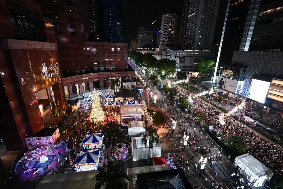 Beefed-up security, crowd control measures, road closures in Orchard Rd for Christmas Eve