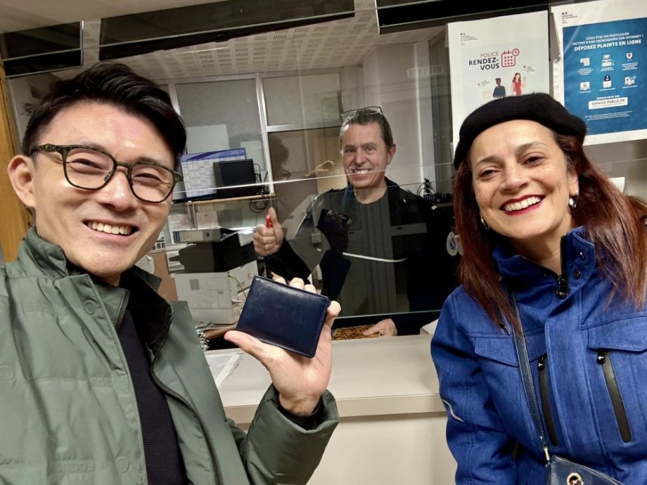 ‘My lucky day’: Singapore minister thanks strangers who returned his lost wallet in France