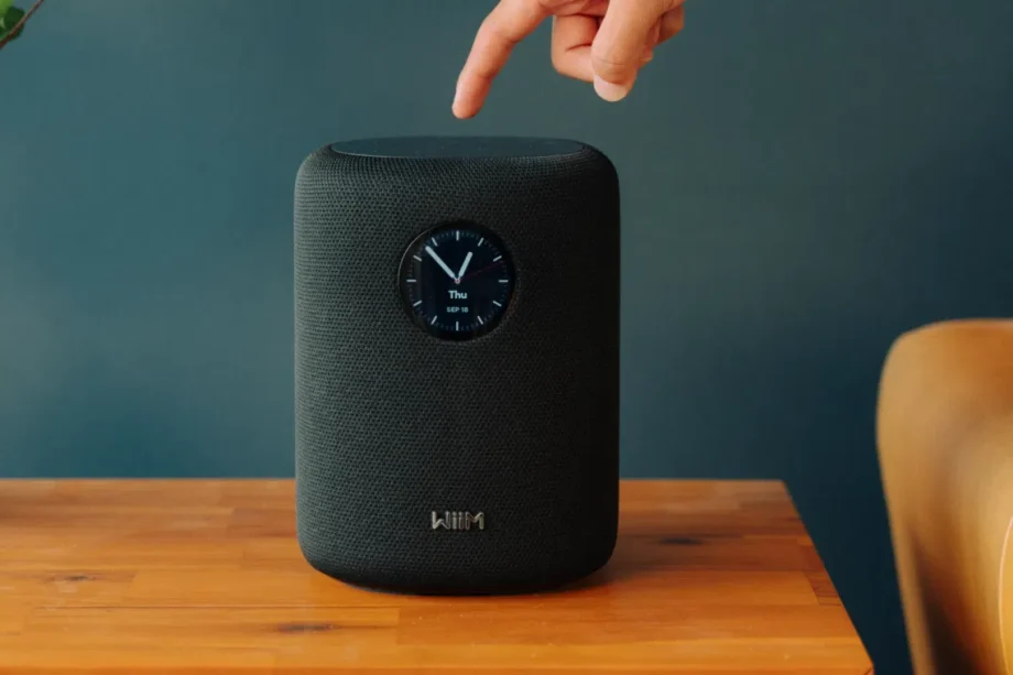 Wiim Sound is a smart speaker with a built-in touchscreen and some wireless tricks