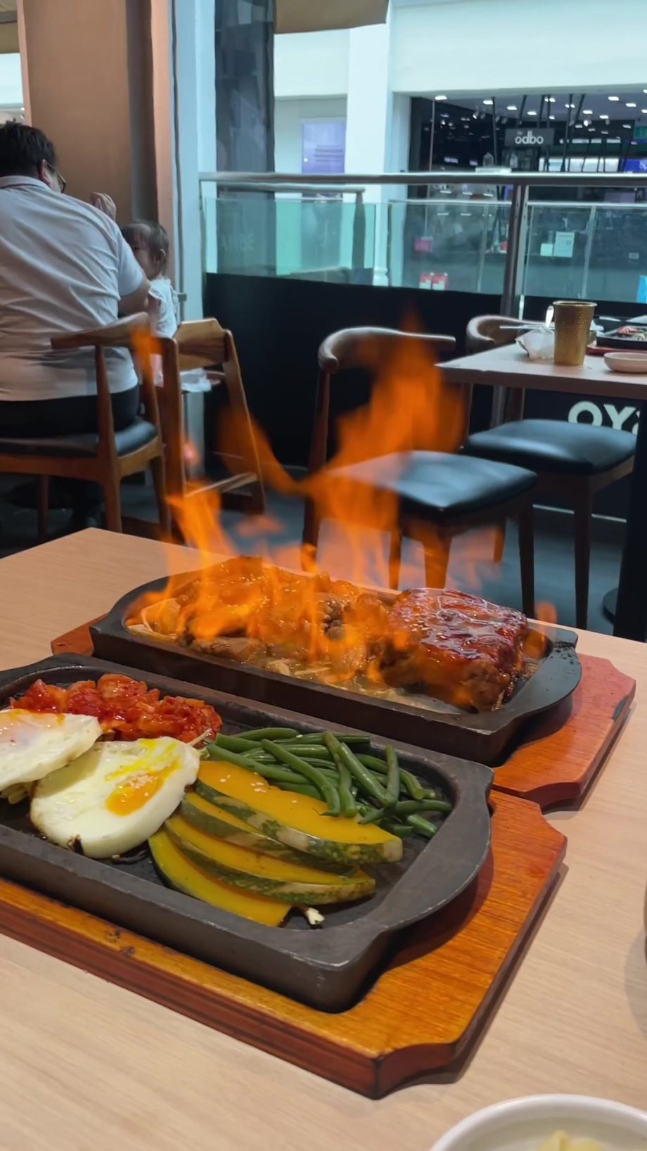 @holybananapie  #singaporefood  …