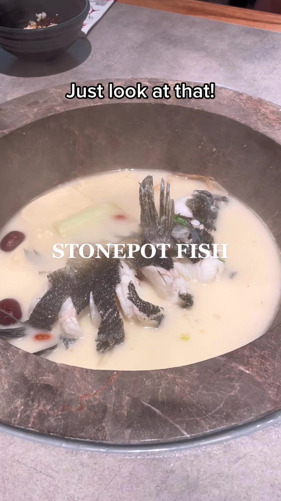 @deeniseglitz I will risk my life to head to Yishun for this. 50% off stonepot f…