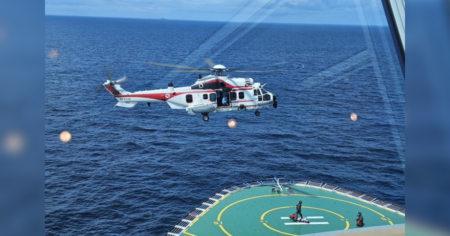 RSAF helicopter airlifts unwell cruise ship passenger to SGH, Singapore News