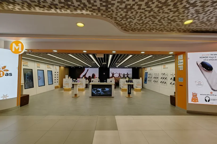 M1 shifts its oldest Bugis Junction store to a different floor M1 shifts its oldest Bugis Junction store to a different floor