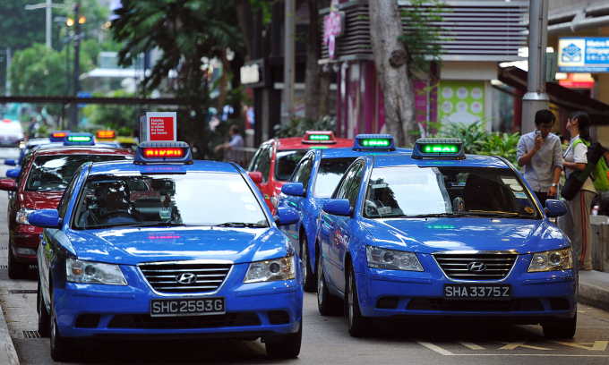 Singapore and Malaysia to permit cross-border taxis to drop passengers at any location Singapore and Malaysia to permit cross-border taxis to drop passengers at any location